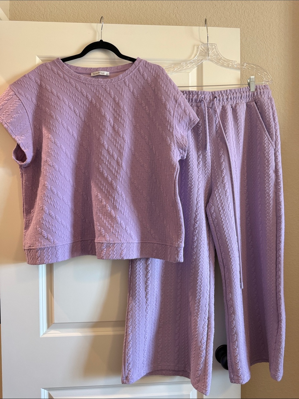 See & Be Seen Lavender Knit Patterned Set -top is L and pants 1X
